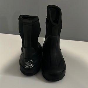 Black Mucky Wear Rain Boots